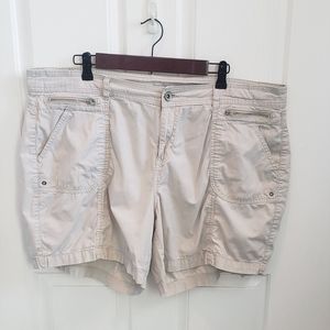 Style & Co khaki women's shorts size 16w